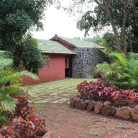 Cherilyn Monta Resort - Ratnagiri Vatul Εξωτερικό φωτογραφία